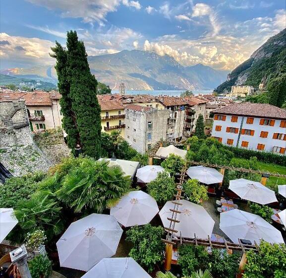 هتل Villa Miravalle