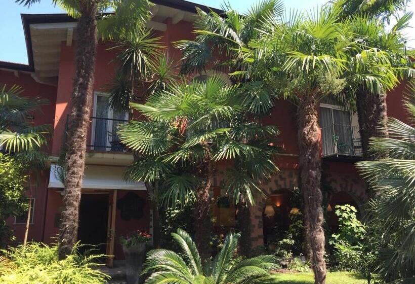 هتل Villa Miravalle