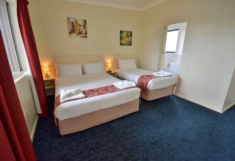 International Lodge Motel