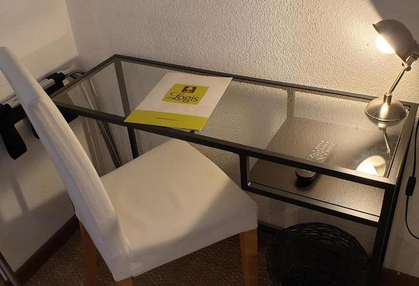 בית מלון כפרי Le Relais Des Dix Crus   Logis Hôtel B&b