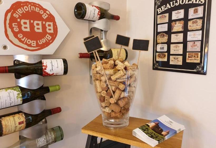 בית מלון כפרי Le Relais Des Dix Crus   Logis Hôtel B&b
