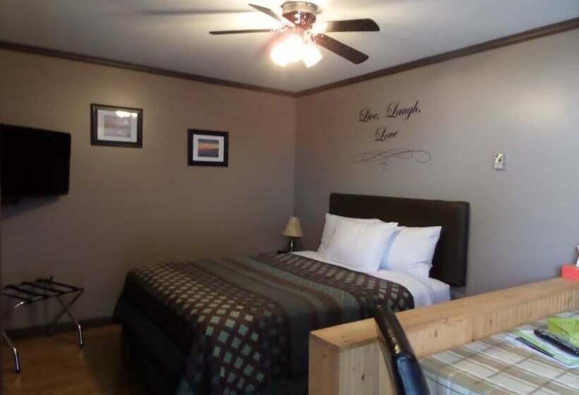 Riverside Motel