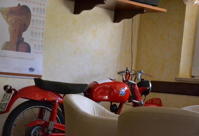 בית מלון כפרי Albergo Di Murlo