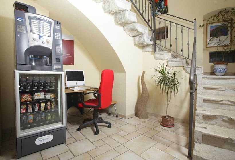 هتل Albergo Maccotta