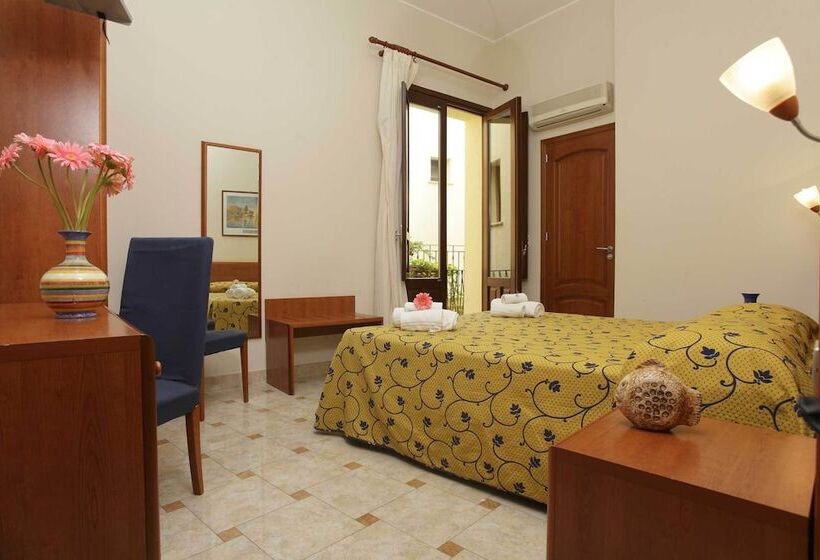 هتل Albergo Maccotta