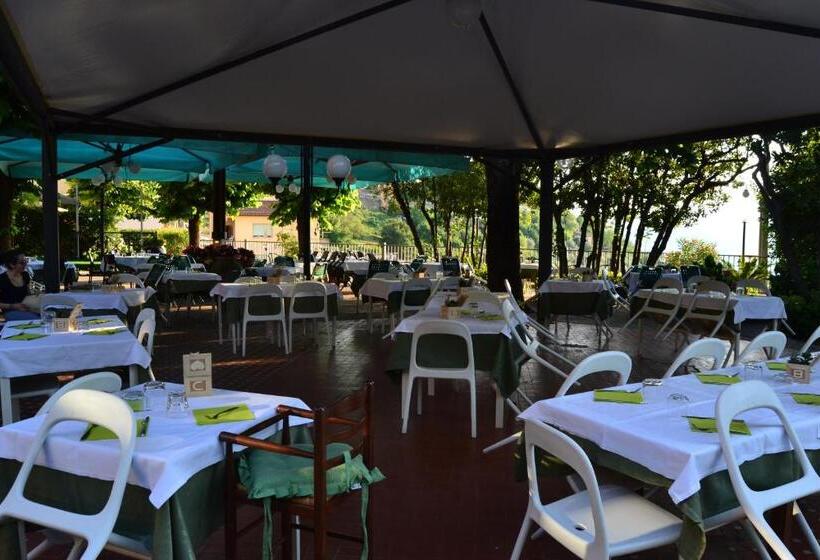 فندق Albergo Umbria