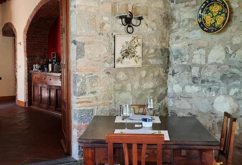 فندق Borgo Livernano