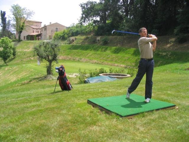 هتل Castello Montegiove