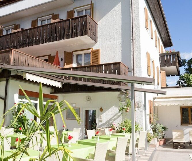 هتل Gruberhof