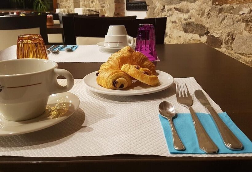 בית מלון כפרי Le Manoir Du Rodoir