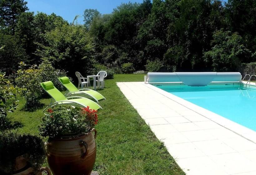 בית מלון כפרי Logis Hôtel Du Cygne