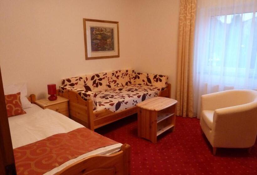 בית מלון כפרי & Restaurant Stümpelstal