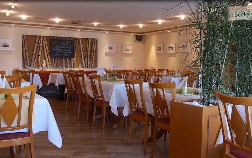 ホテル Und Landgasthof Zum Bockshahn