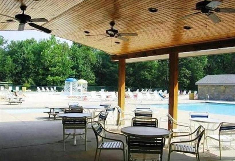 Rumbling Bald Resort