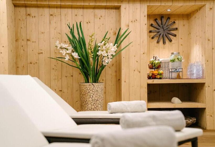 Seven Alpina Boutique