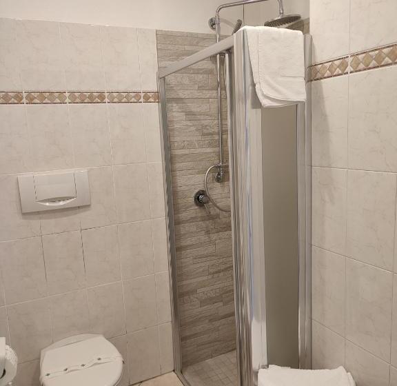 هتل Albergo Al Cacciatore