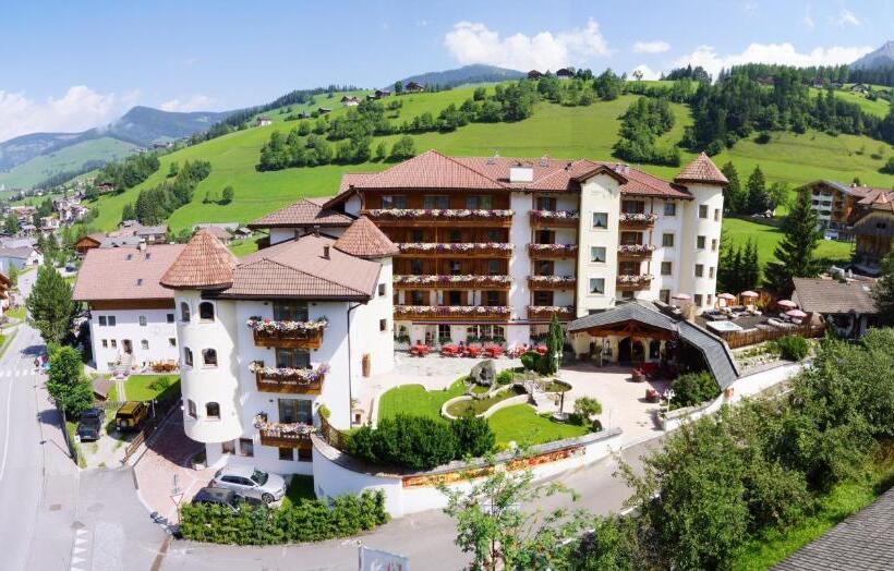 Almhof Hotel Call