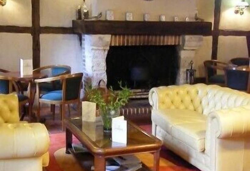호텔 Auberge Du Cheval Blanc   Teritoria