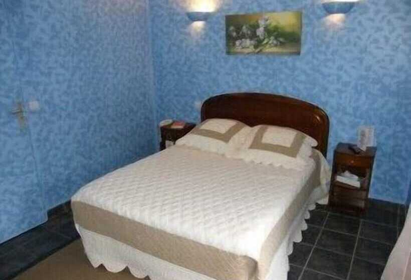 호텔 Auberge Du Cheval Blanc   Teritoria