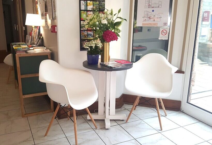 בית מלון כפרי De L Europe