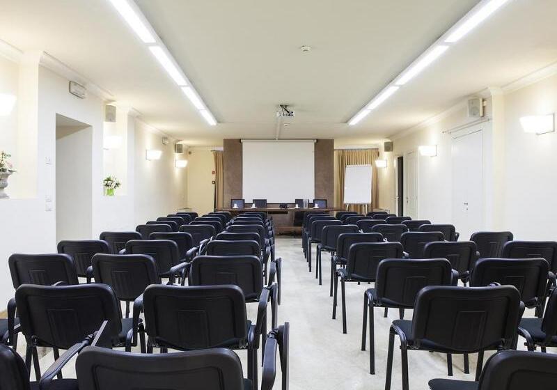 هتل Hambros Il Parco In Villa Banchieri