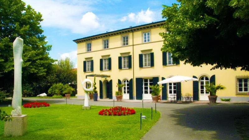 هتل Hambros Il Parco In Villa Banchieri