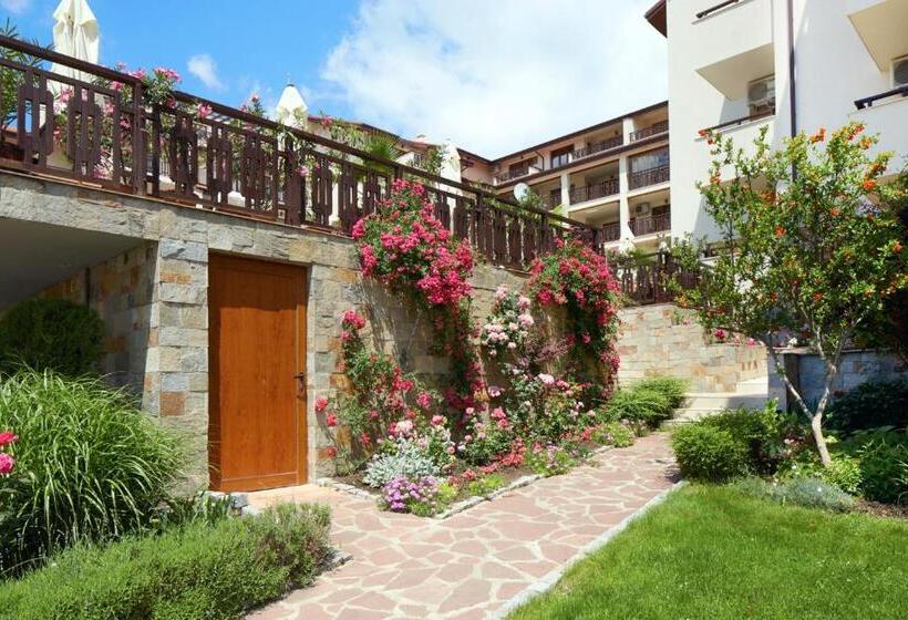 هتل Relax Holiday Complex & Spa