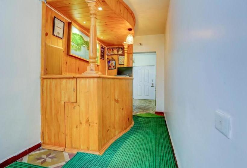 ホテル Treebo Atithi Bhavan, 1 Km From Ooty Lake