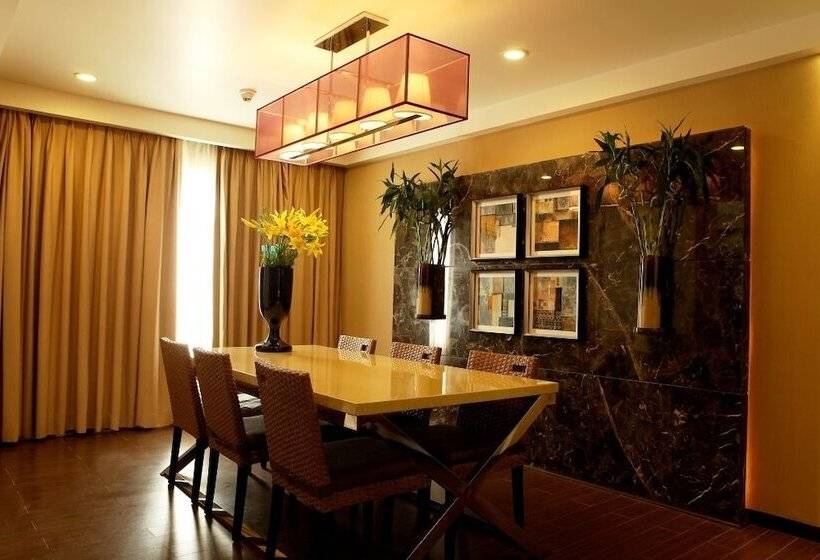 酒店 Paradigm Sarovar Portico Kakinada