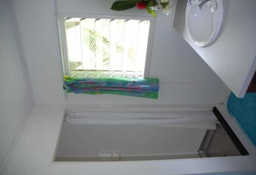 مُتل Gina's Garden Lodges