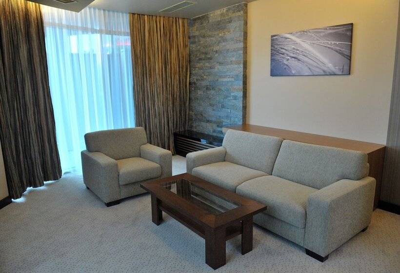 אתר נופש Four Points By Sheraton Kecskemét Hotel és Konferenciaközpont