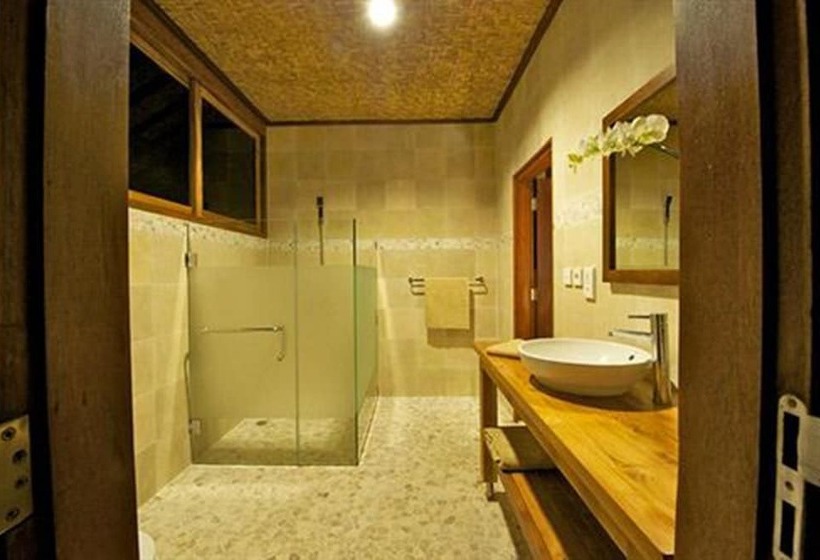 منتجع Three Monkeys Villas