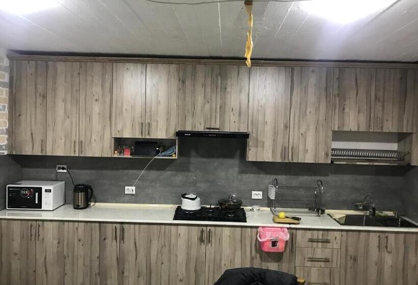 بنسيون Sitora Star Guest House