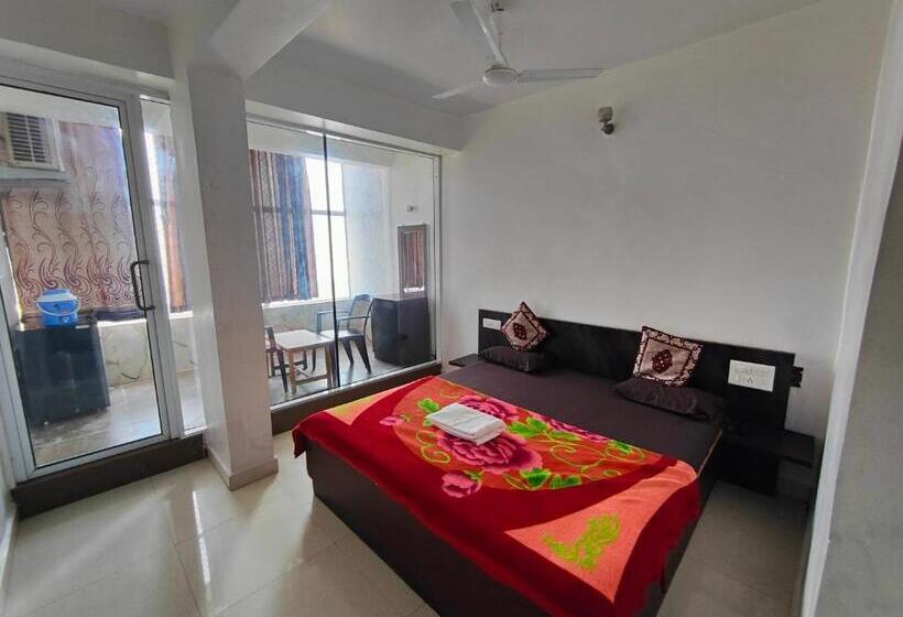 פנסיון Hiral Valley View Residency Matheran