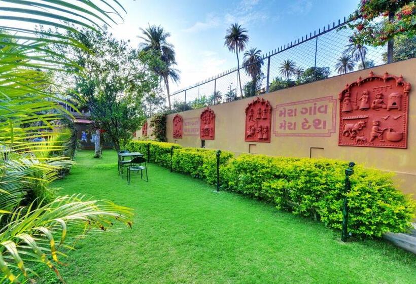 فندق Chacha Inn  The Garden Retreat