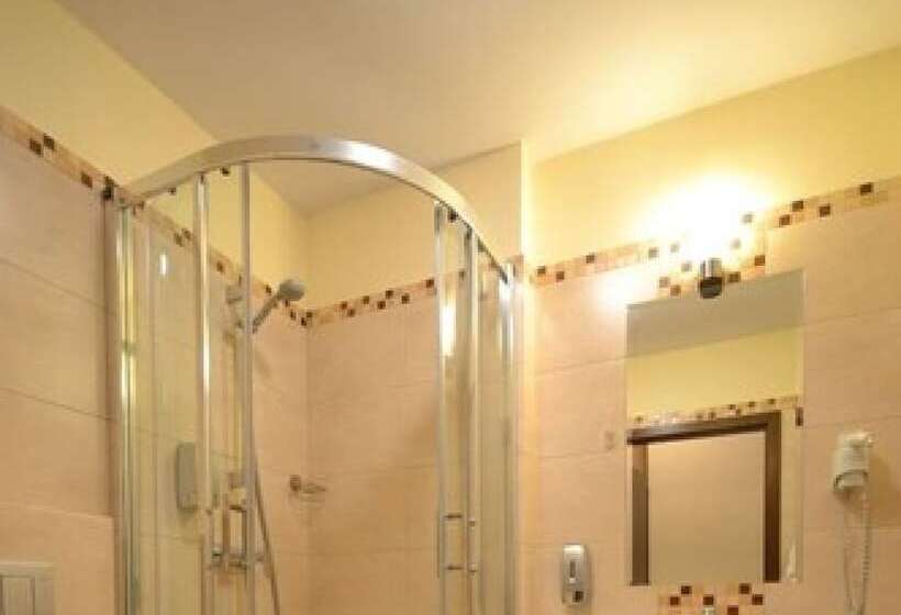 호텔 Topaz Poznań Centrum