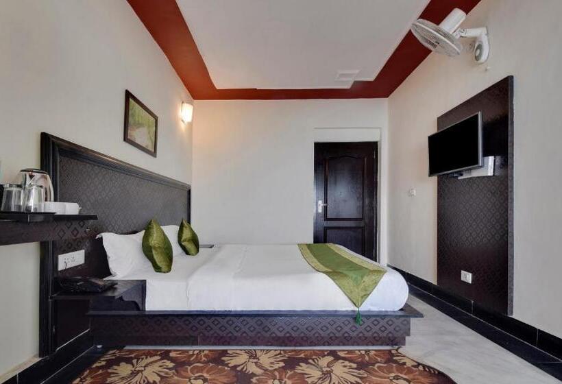 فندق Treebo Mayur, Mall Road