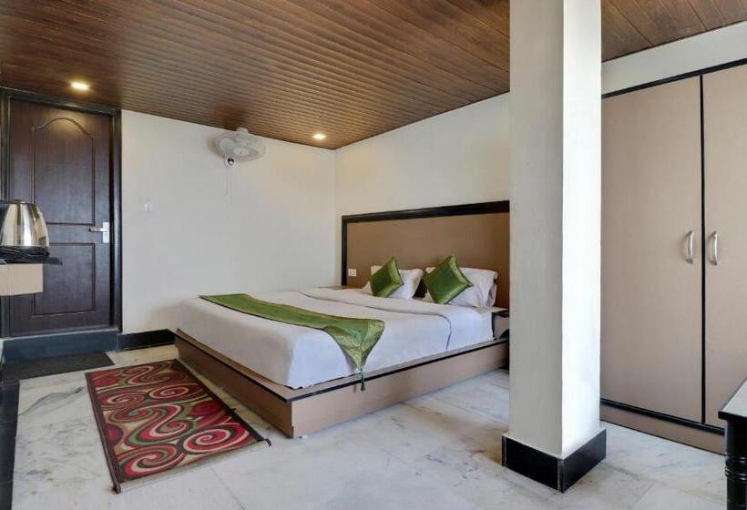 فندق Treebo Mayur, Mall Road