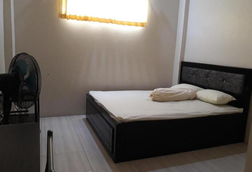 هتل Oyo 91162 Homestay Ansyariah Syariah