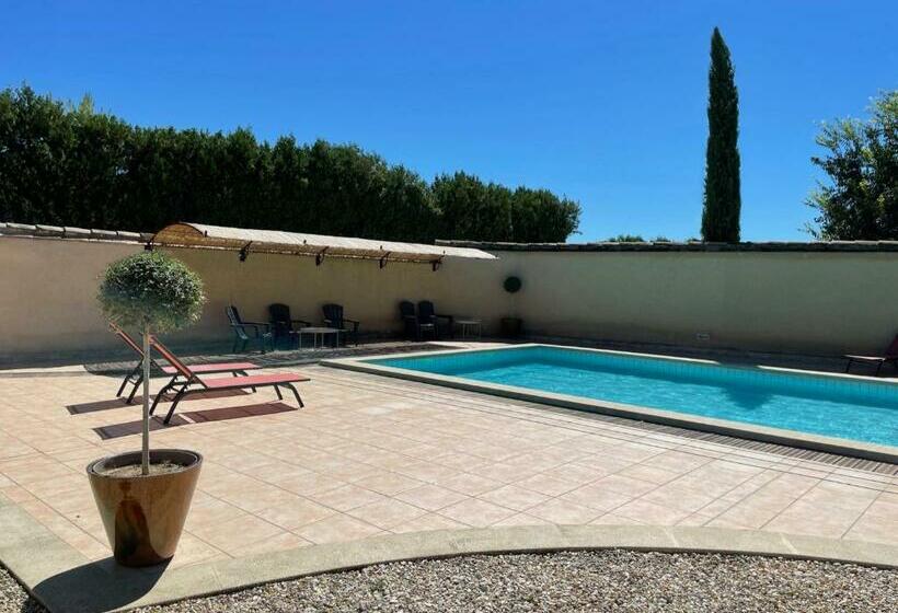 Bed & Breakfast Les Célestins Studios Indépendants