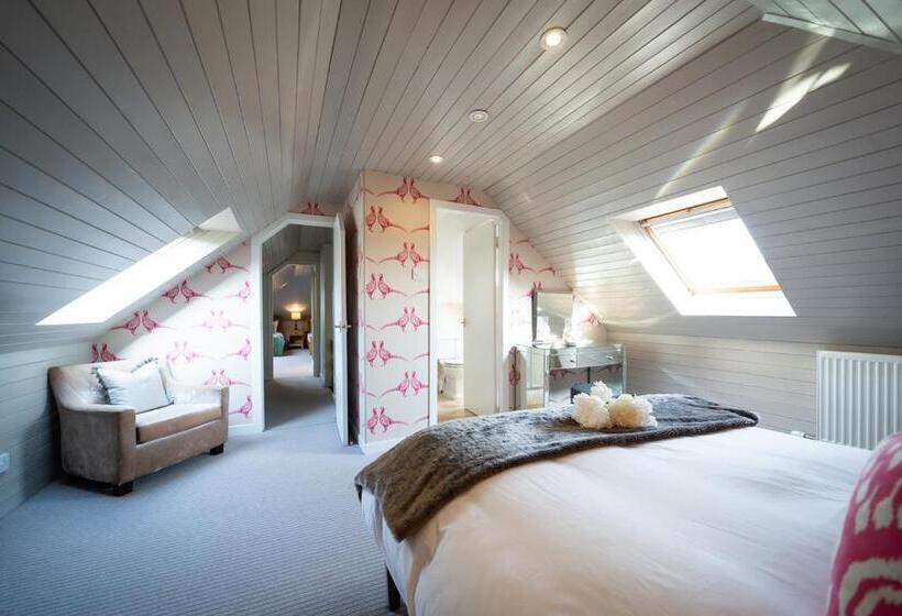 فندق Nether Glenny Farm