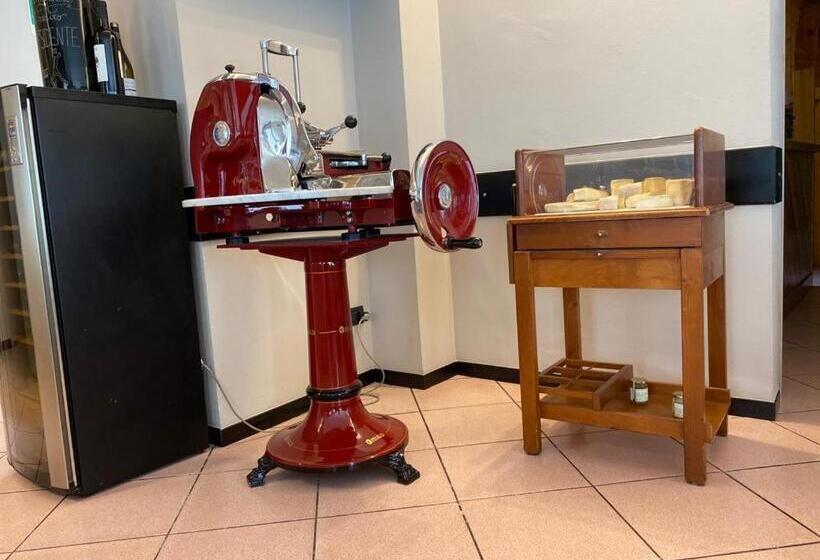 فندق Albergo Del Mera Ristorante Da Lui