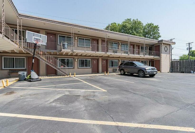 هتل Broadway Inn