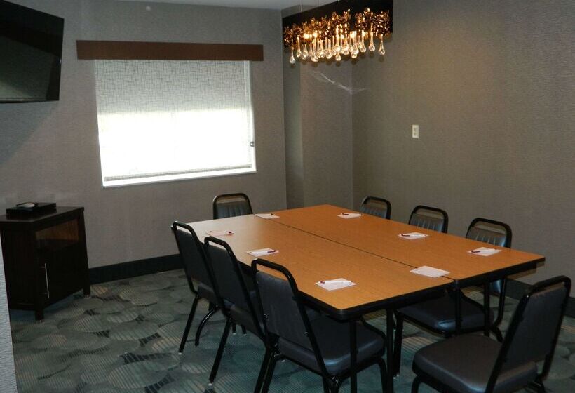 簡易ホテル Best Western Plus Harrisburg Mechanicsburg