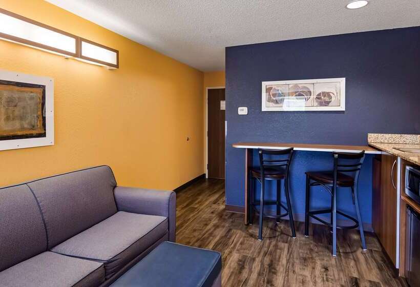 簡易ホテル Surestay Plus Hotel By Best Western Keyser