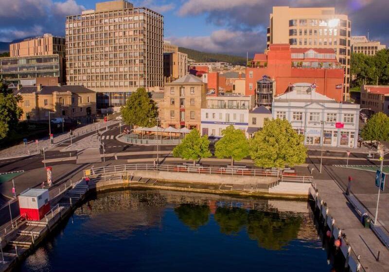 هتل Customs House