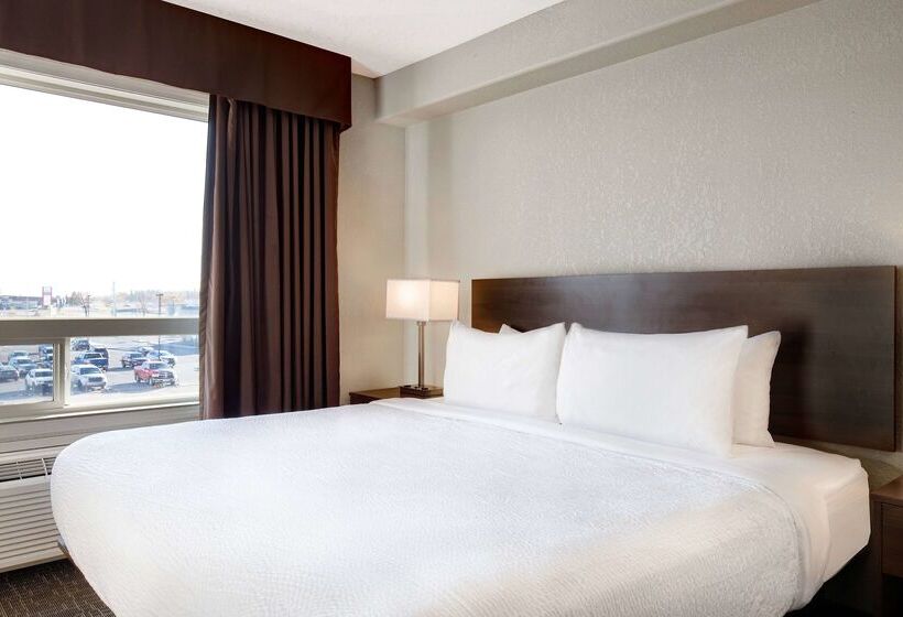 בית מלון כפרי Days Inn & Suites By Wyndham Yorkton
