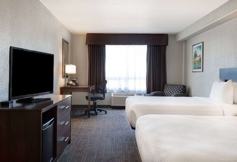 בית מלון כפרי Days Inn & Suites By Wyndham Yorkton