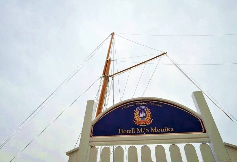 هتل M/s Monika