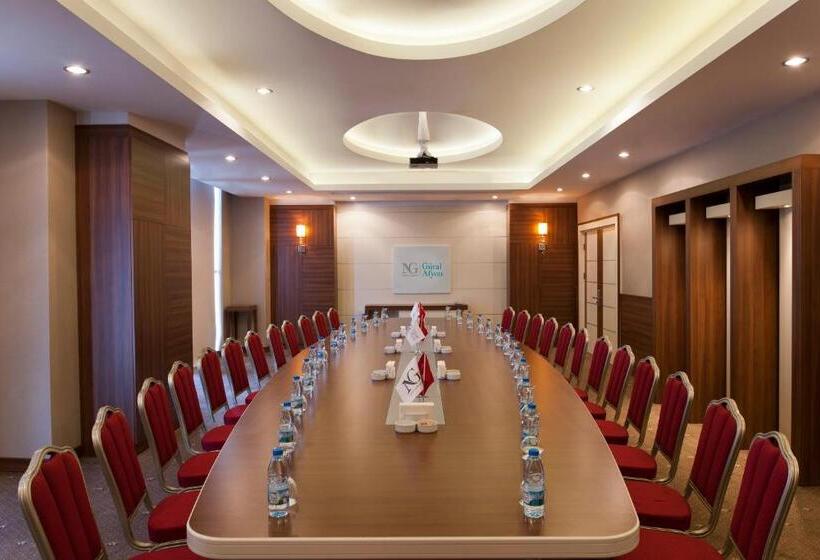 فندق Ng Afyon Wellness & Convention